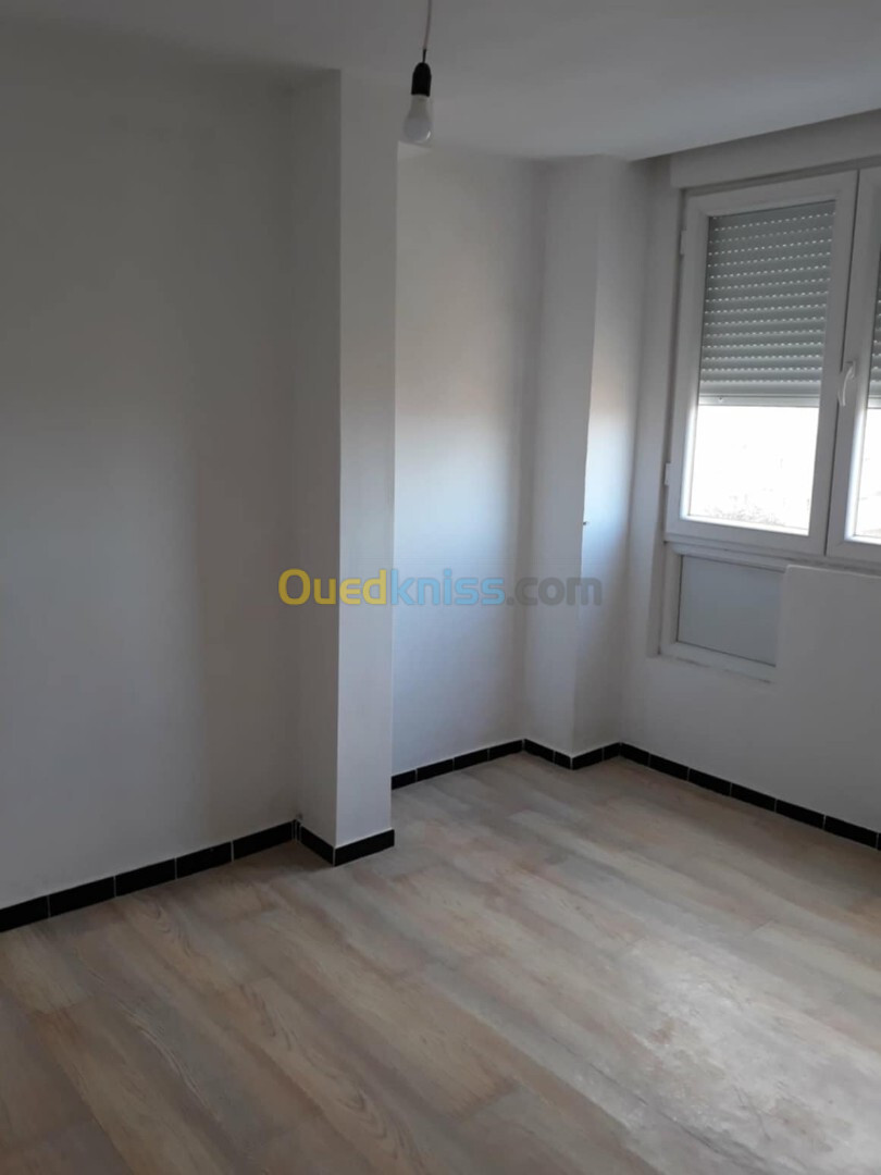 Location Appartement F3 Alger Ain benian