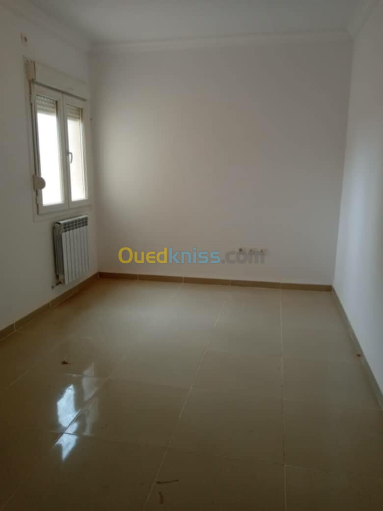 Location Appartement F5 Alger Ain benian