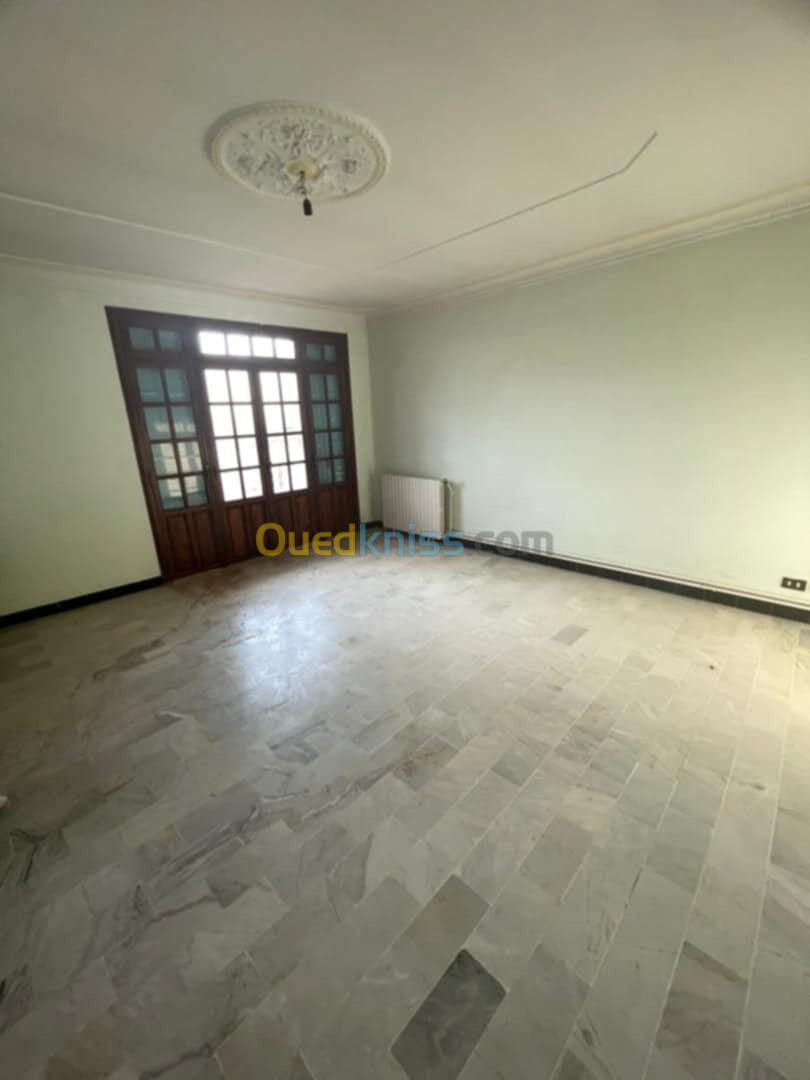 Location Appartement F4 Alger Draria