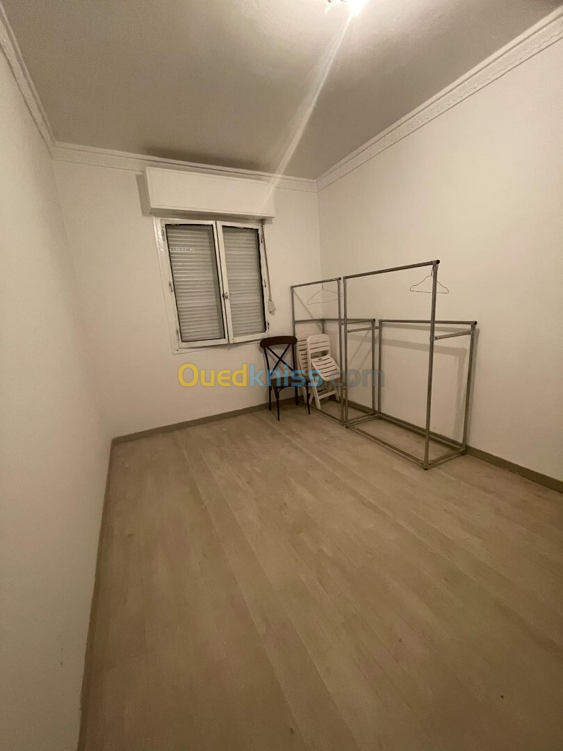 Location Appartement F4 Alger Cheraga