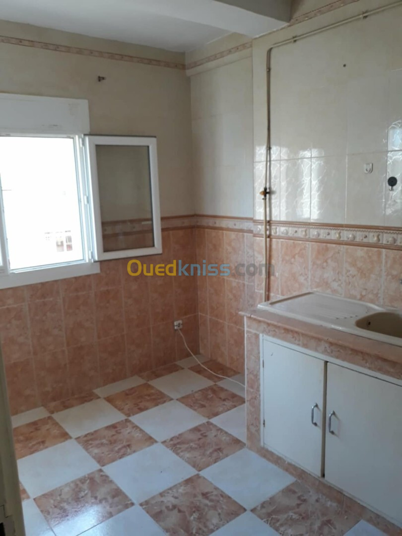 Location Appartement F3 Alger Ain benian