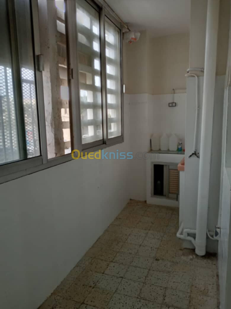 Location Appartement F3 Alger Kouba