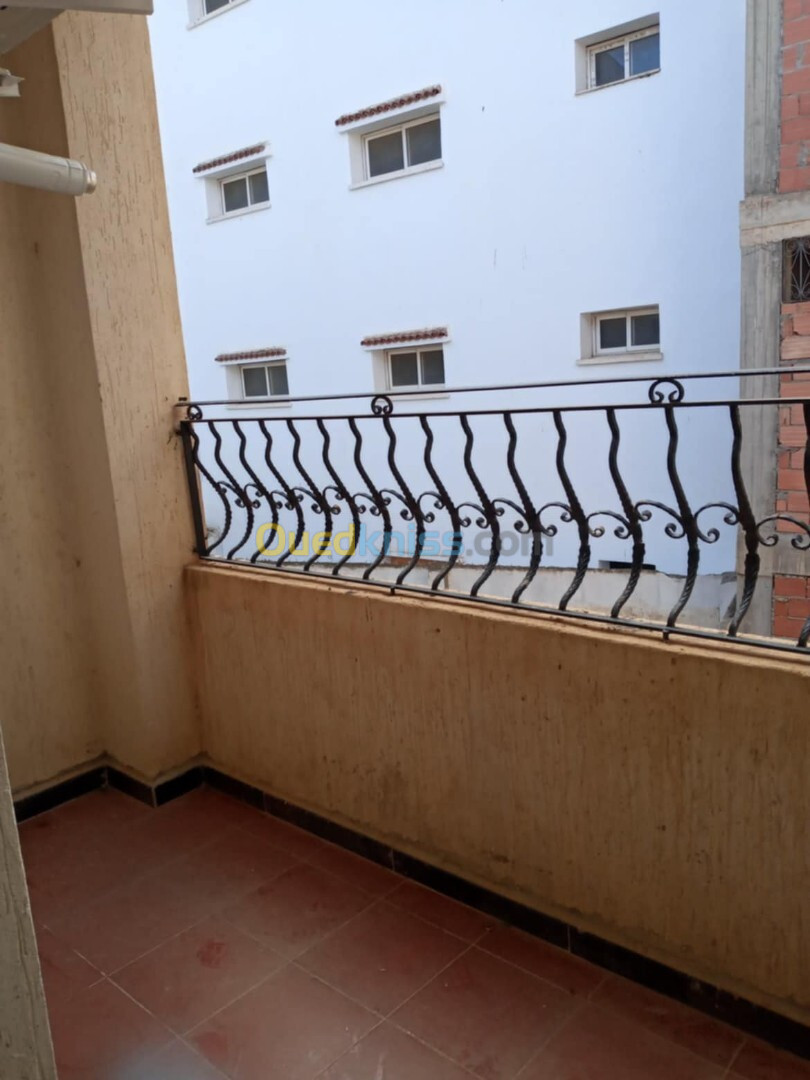 Location Appartement F4 Alger Draria