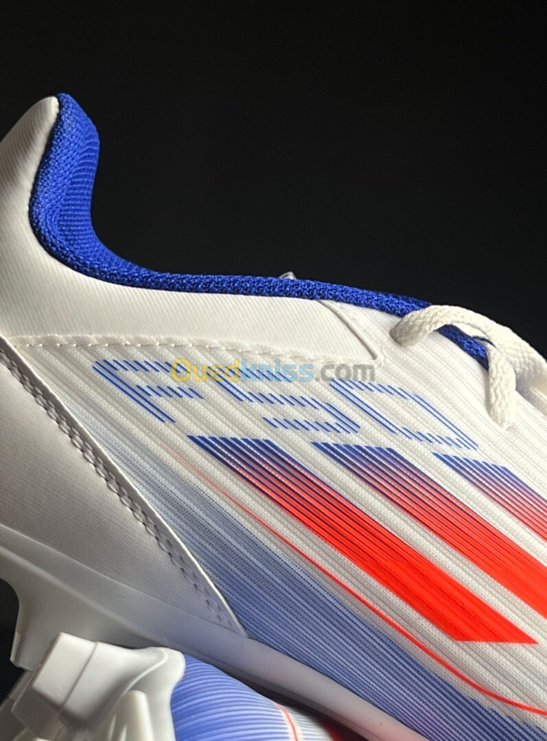 Adidas F50 League terrain souple / multi-surfaces