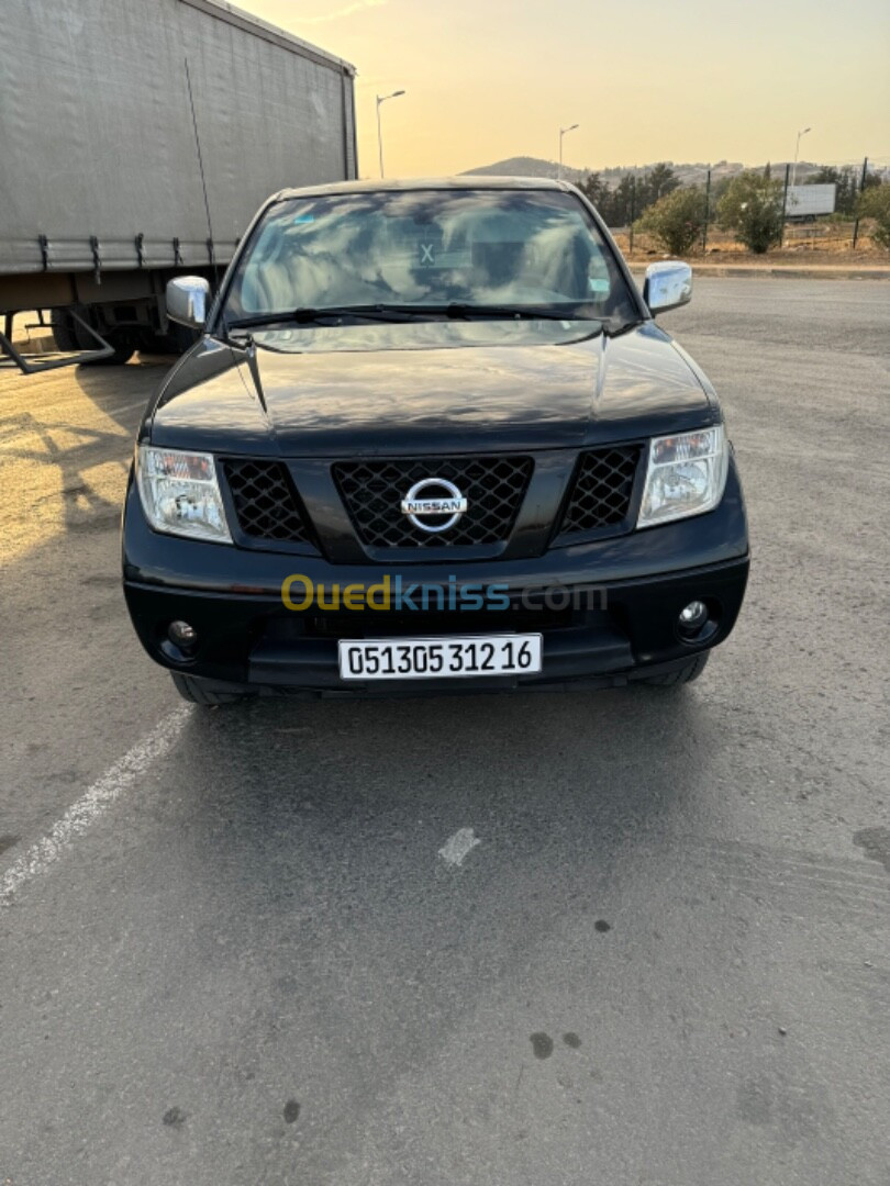 Nissan Navara 2012 Elegance 4x4