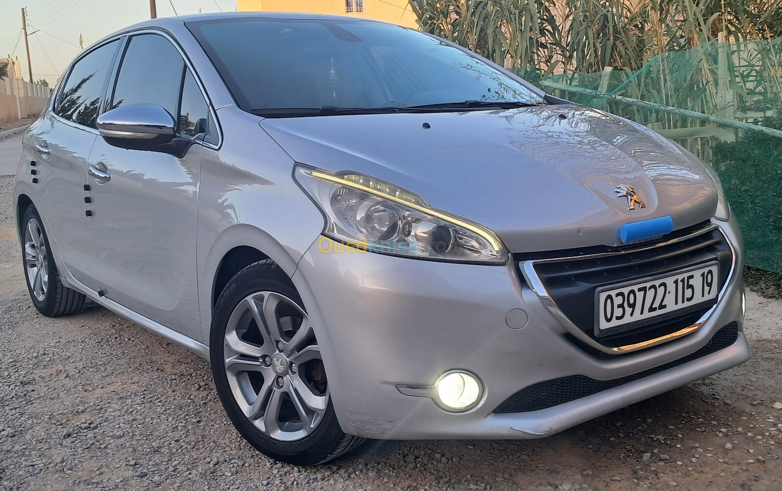 Peugeot 208 2015 Allure