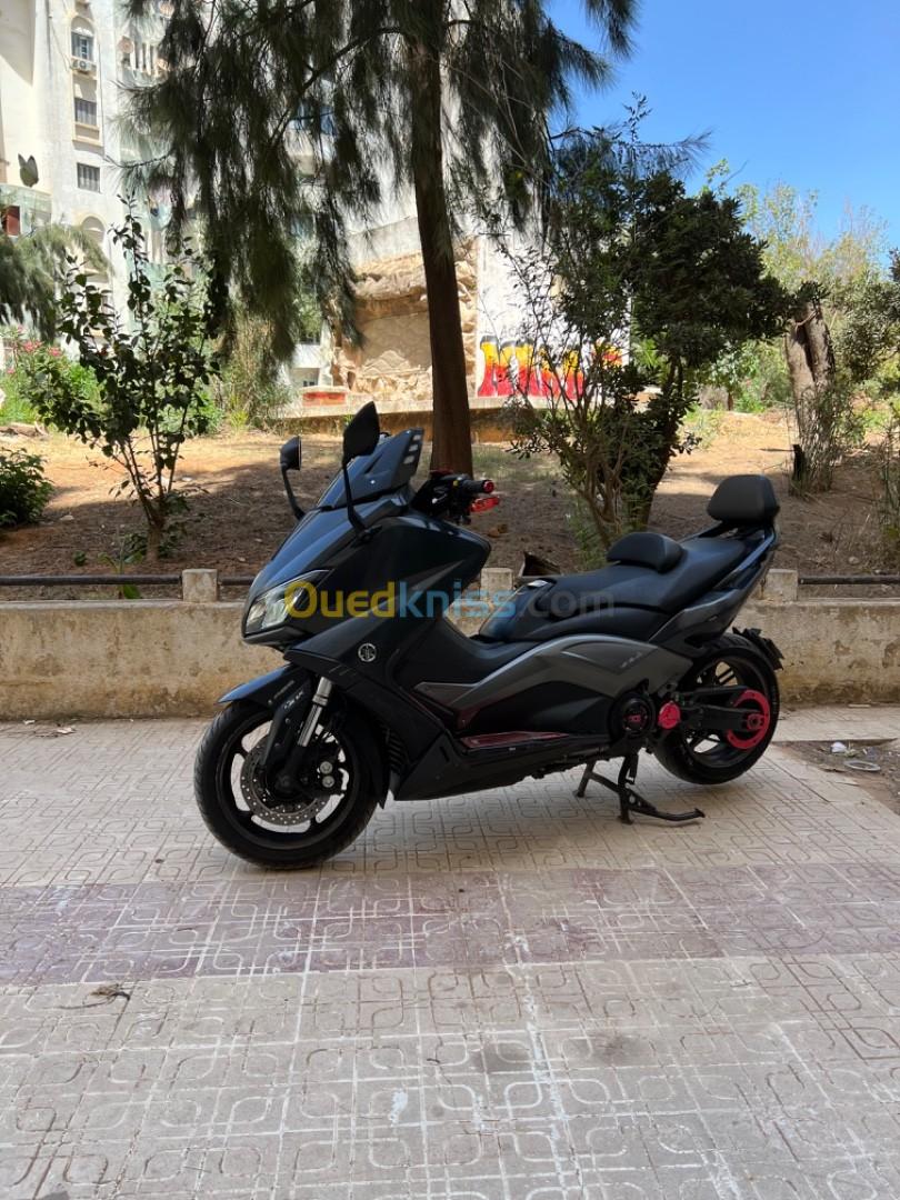 Yamaha Tmax iron 2016