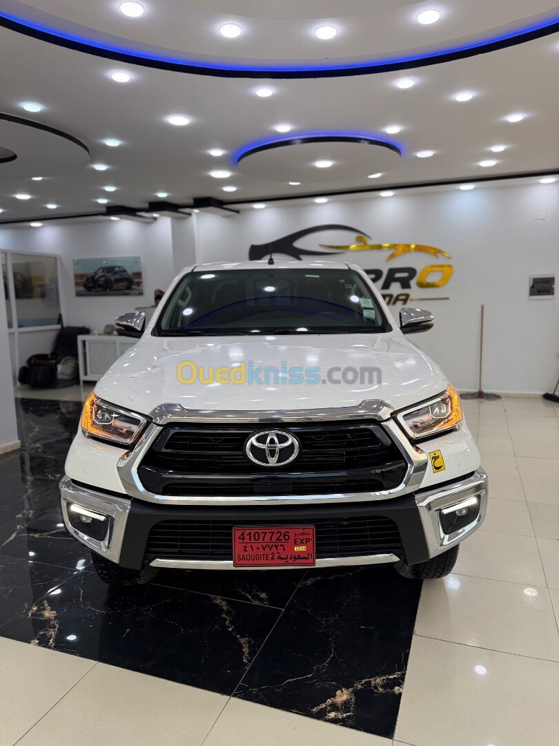 Toyota Hilux 2022 Hilux 4*4  سعودي