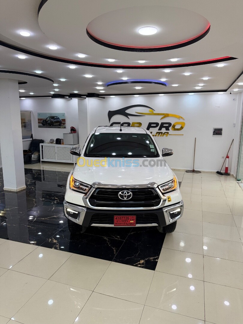 Toyota Hilux 2022 Hilux 4*4  سعودي