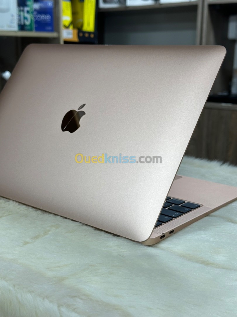 MACBOOK AIR RETINA 13.3 2020 GOLD I3 1.1GHZ 8GO 256GO SSD CYCLE 172