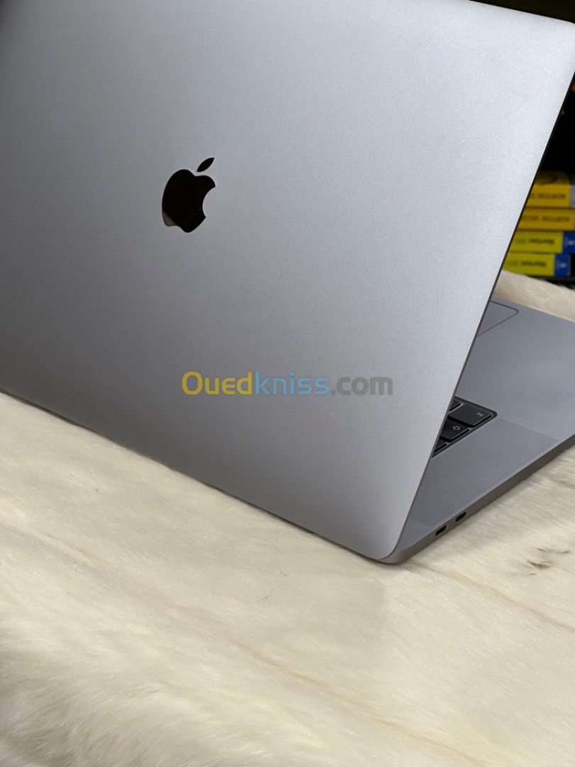 MACBOOK PRO RETINA 16 2019 I9 2.3GHZ 16GO 1TO SSD AMD RADEON PRO 5500M 4GO 