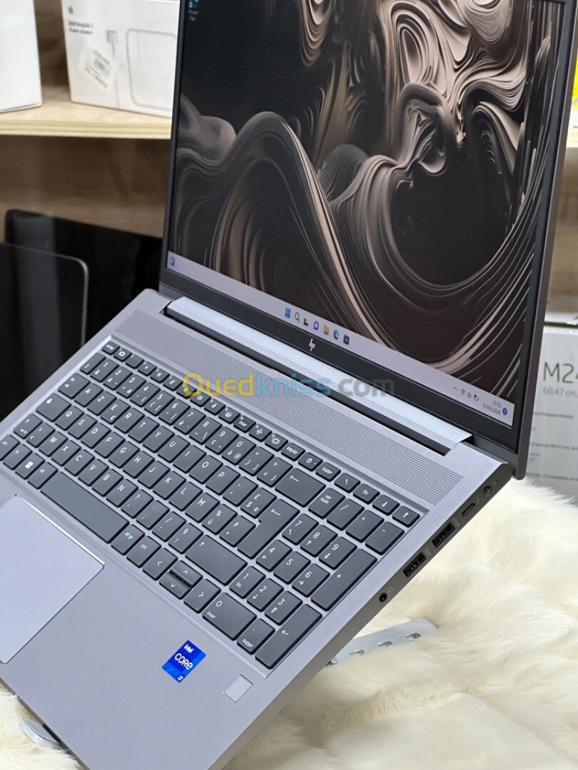 HP ZBOOK POWER 15 G10 I7 13700H 32GO DDR5 1TO SSD NVME NVIDIA RTX A2000ada 8GO 