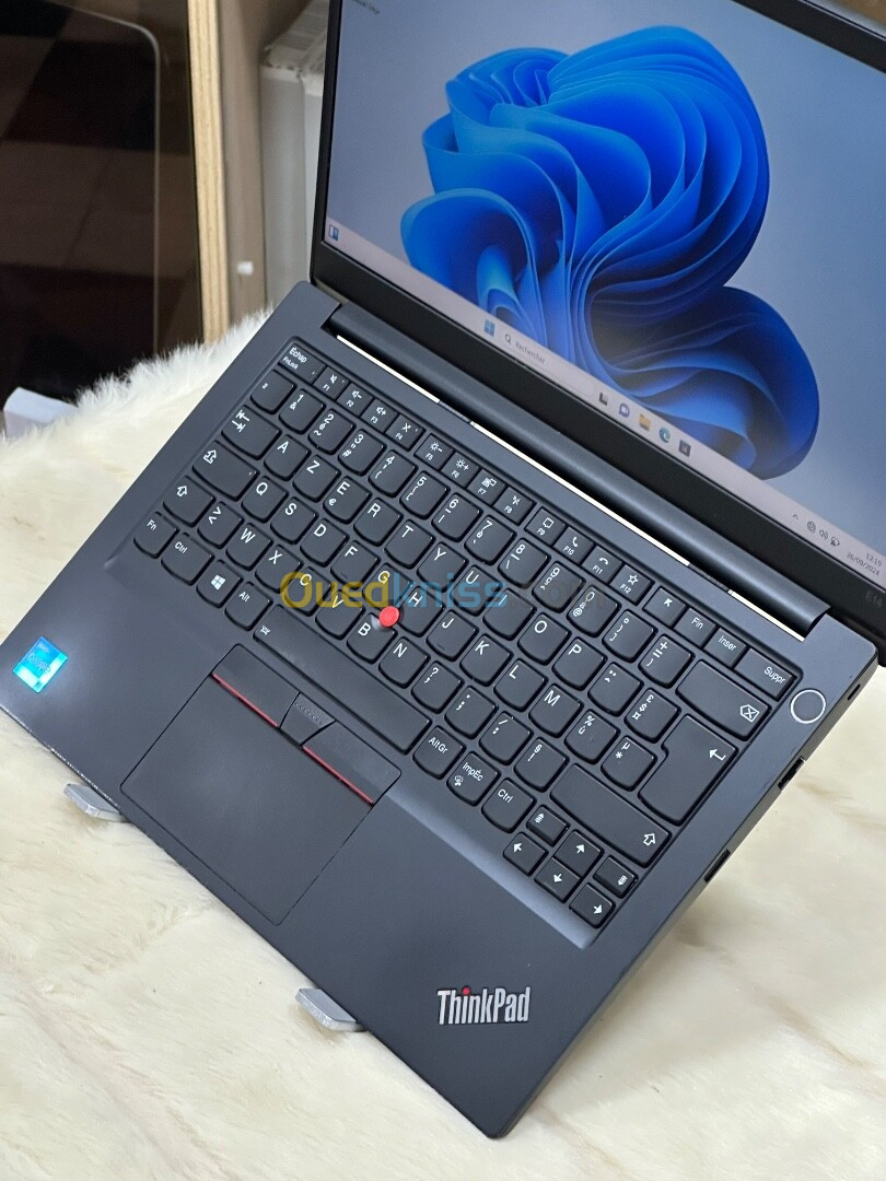 LENOVO THINKPAD E14 GEN 2 I5 1135G7 8GO 256GO SSD NVME 