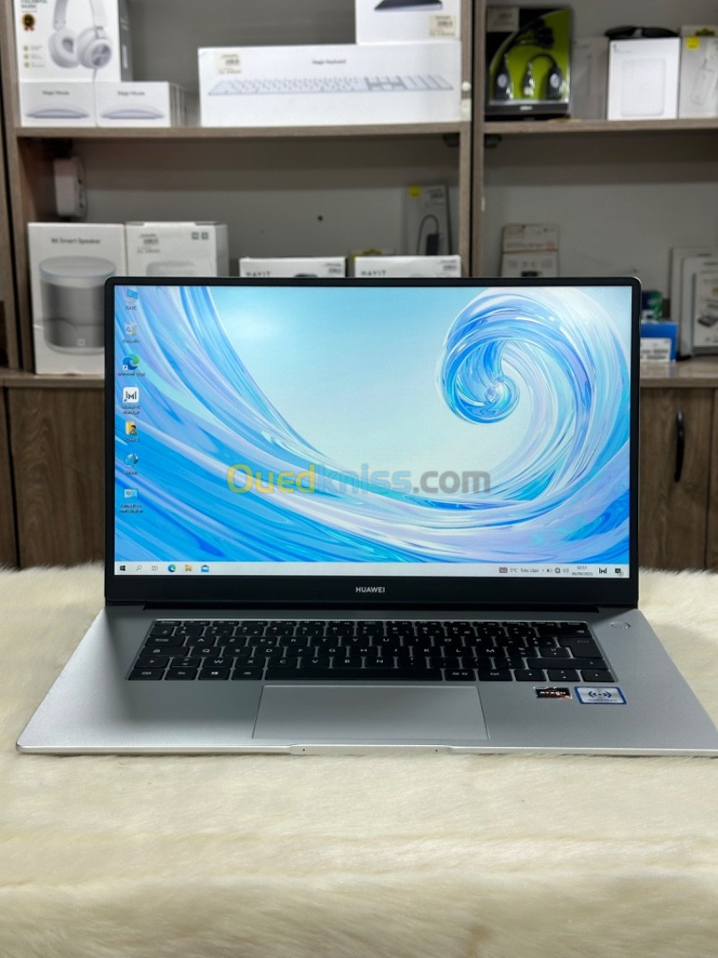 HUAWEI MATEBOOK D15 BOHK-WAX9X AMD RYZEN 5 3500U 8GO 256GO SSD 