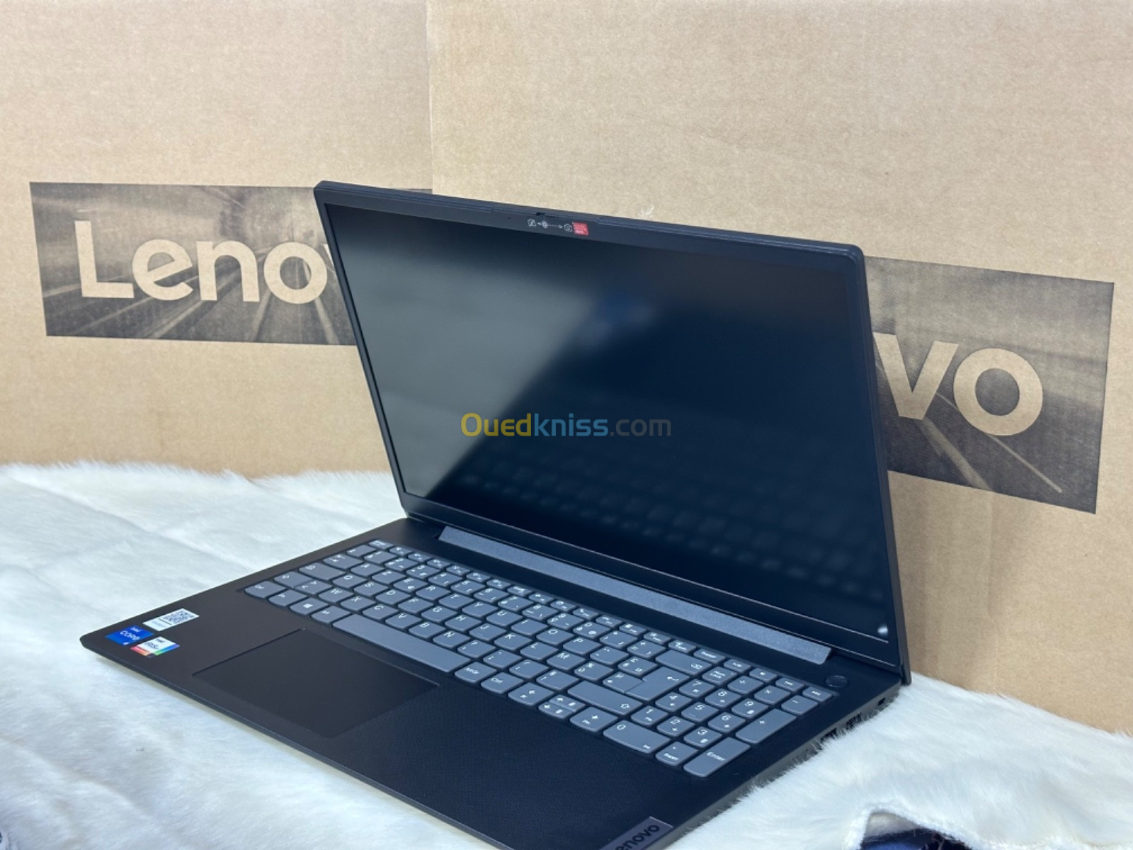 LENOVO V15 G2 ITL I5 1135G7 8GO 256GO SSD NVME NEUF SOUS EMBALLAGE 