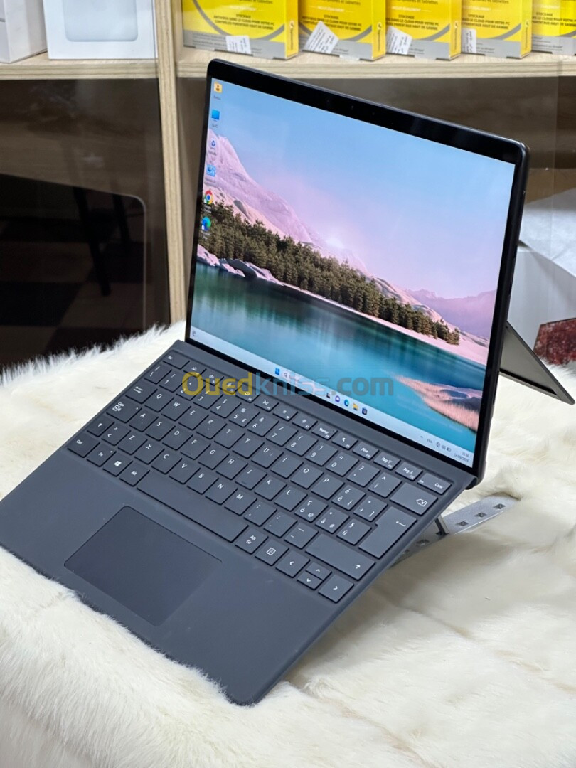 SURFACE PRO 8 I5 1135G7 8GO 256GO SSD NVME 