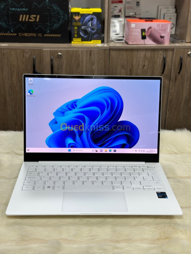 SAMSUNG GALAXYBOOK 930XDB I7 EVO 1165G7 16GO 256GO SSD 