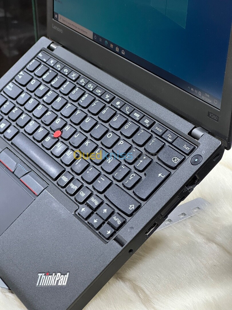 LENOVO THINKPAD X260 I7 VPRO 6600U 8GO 256GO SSD 