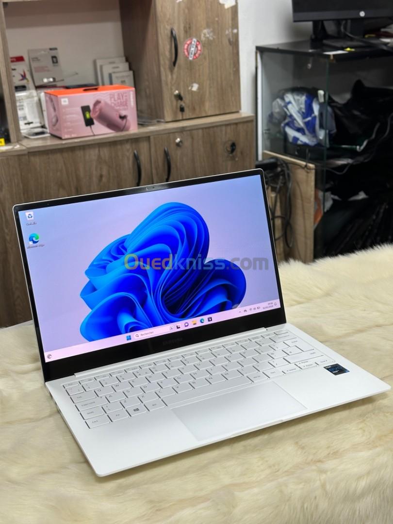 SAMSUNG GALAXYBOOK 930XDB I7 EVO 1165G7 16GO 256GO SSD 