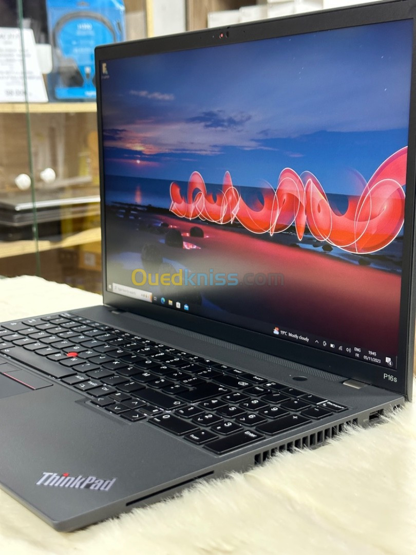 LENOVO THINKPAD P16s I7 1260P 32GO 1TO SSD NVIDIA T550 4GO TACTILE 