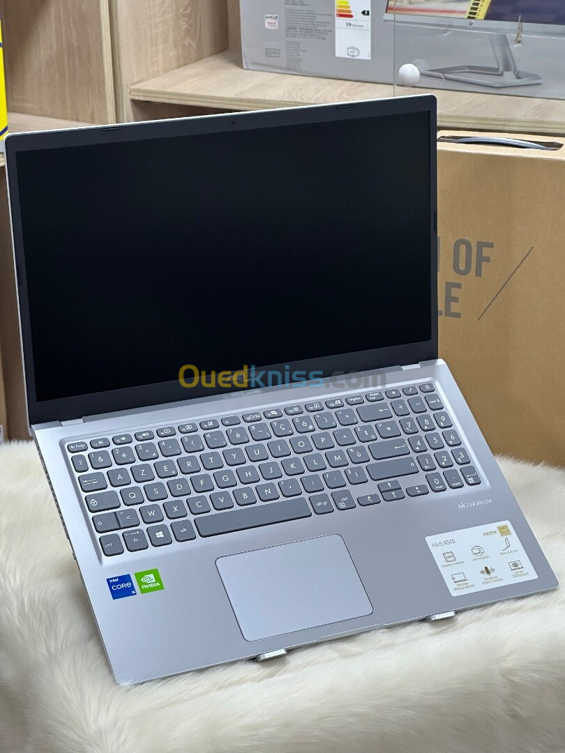 ASUS VIVOBOOK 15 X515E i5 1135G7 8GO 256GO SSD NVIDIA GEFORCE MX330 2GO NEUF SOUS EMBALLAGE 