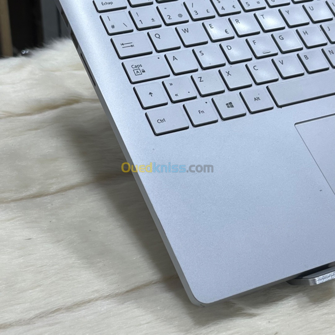 MICROSOFT SURFACEBOOK 2 I7 8650U 8GO 256SSD GYX 1050 2GO ECRAN 13.5 4K TACTILE détachable 