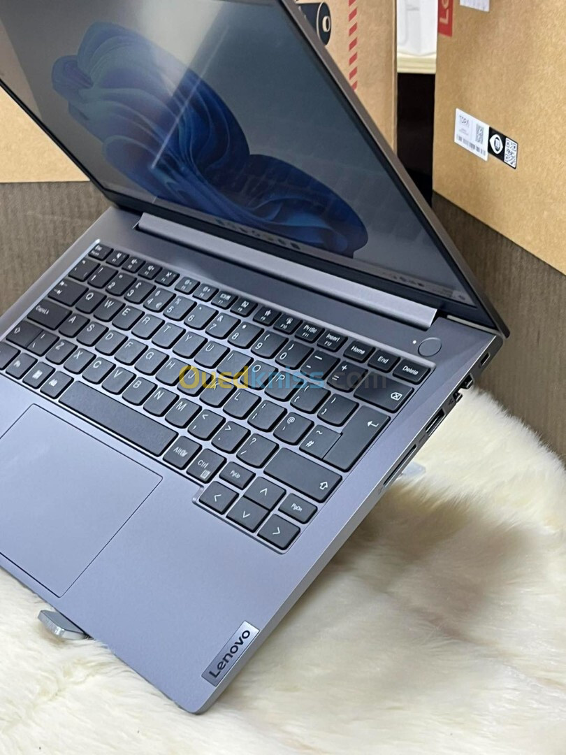 LENOVO THINKBOOK 14 G6 IRL NEUF SOUS EMBALLAGE I5 1335U 8GO 512GO SSD ECRAN 14" FULL HD 1080P WIN 11