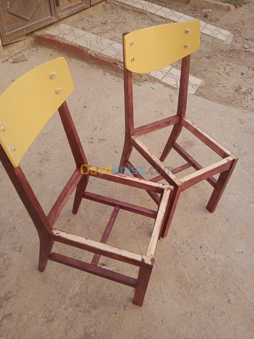 Chaises en bois