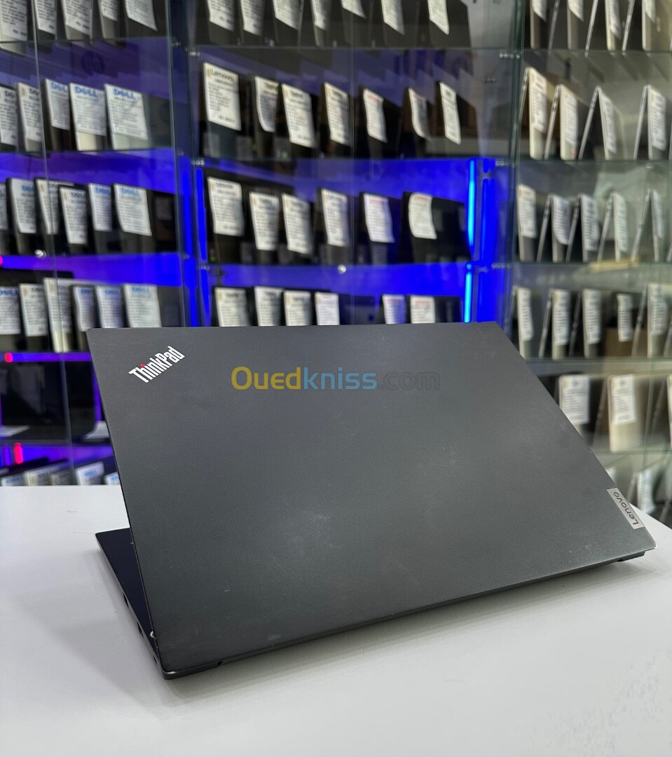 Lenovo ThinkPad E14 i7-11éme 8GB 256GB 15,6"FHD