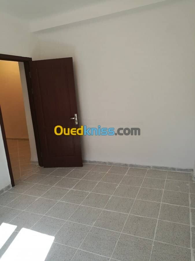 Location Appartement F3 Tipaza Kolea