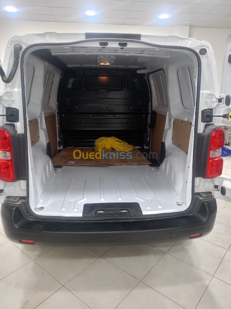 Fiat Scudo 2024 PR 17