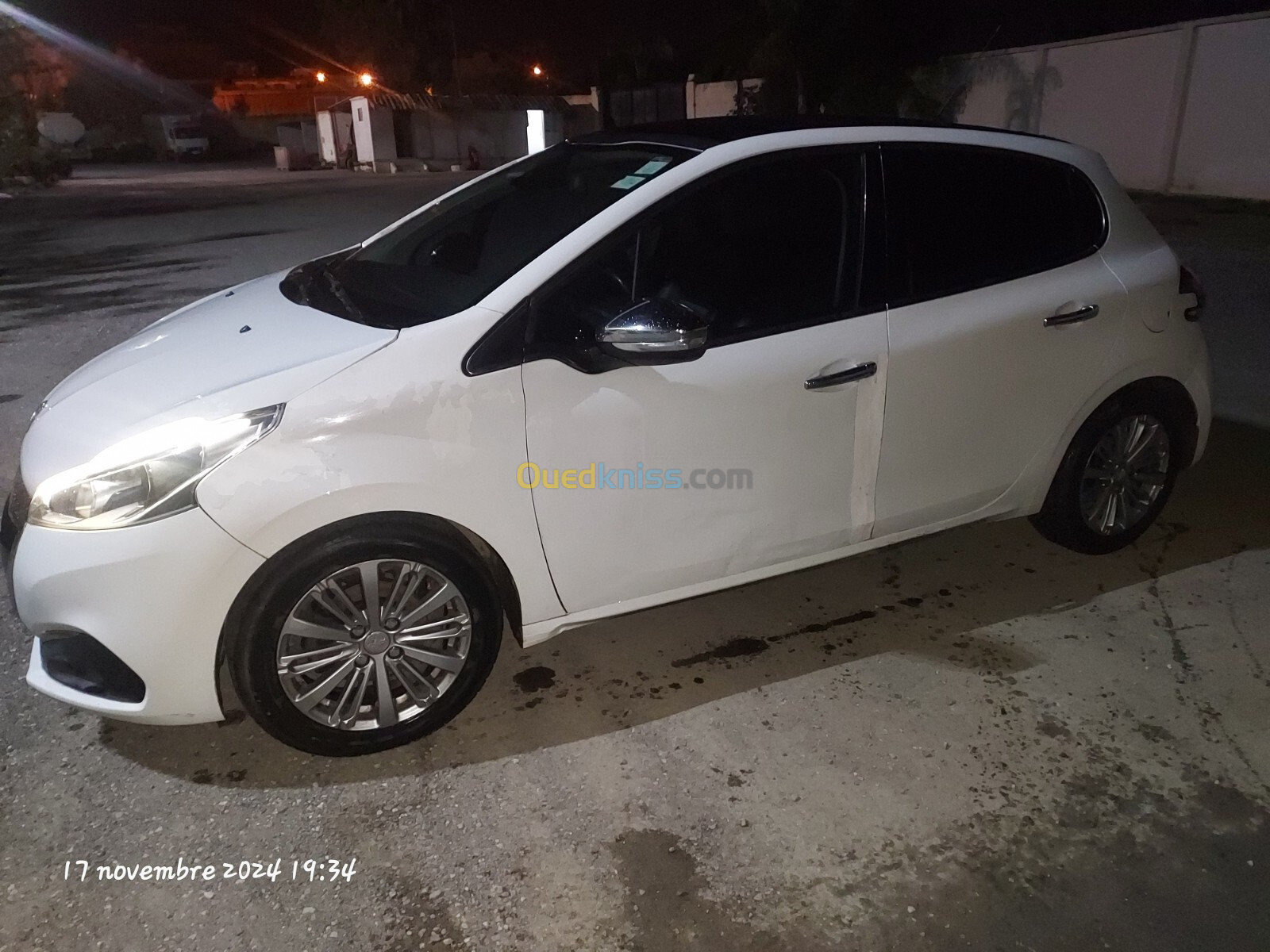 Peugeot 208 2015 Allure Facelift