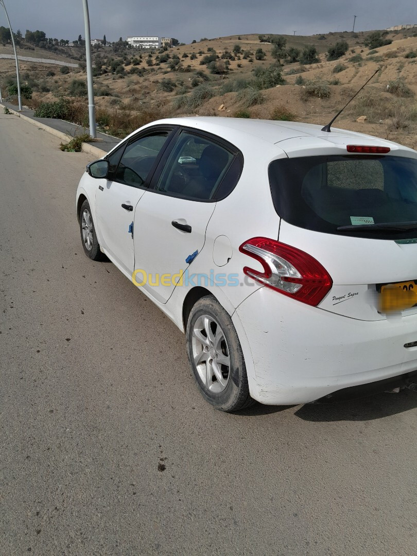 Peugeot 208 2014 Allure