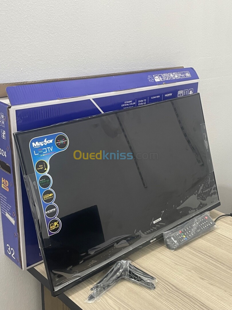 MAXTOR TV HD 32 pouce 1366x768 