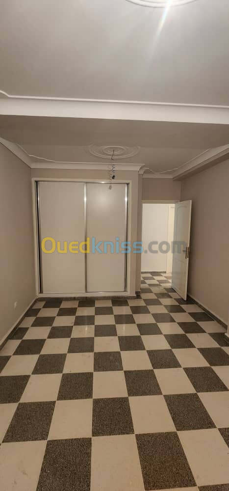 Location Appartement F4 Alger El achour