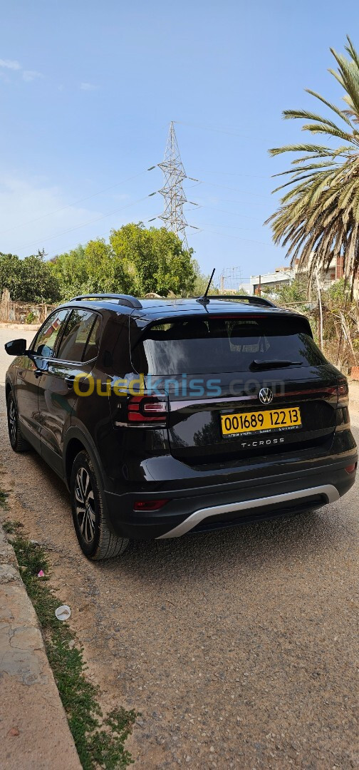 Volkswagen T_cross 2022 active