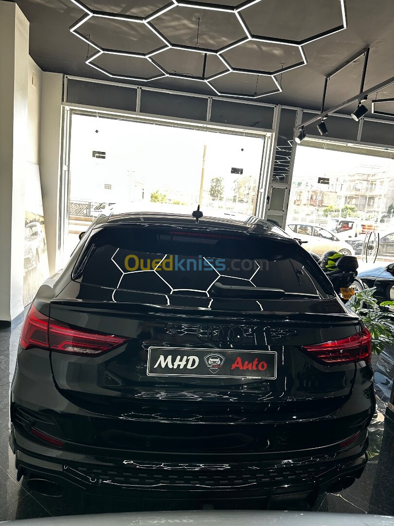 Audi Q3 2023 S line dkhal o braa