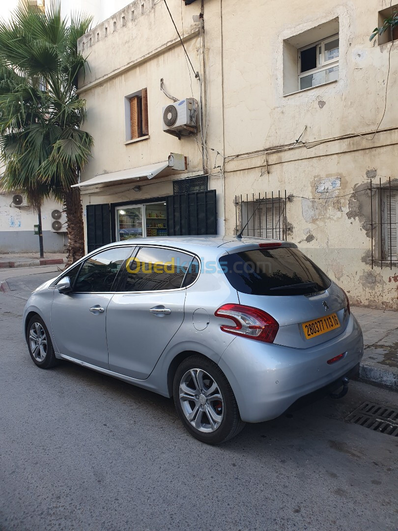 Peugeot 208 2013 Allure