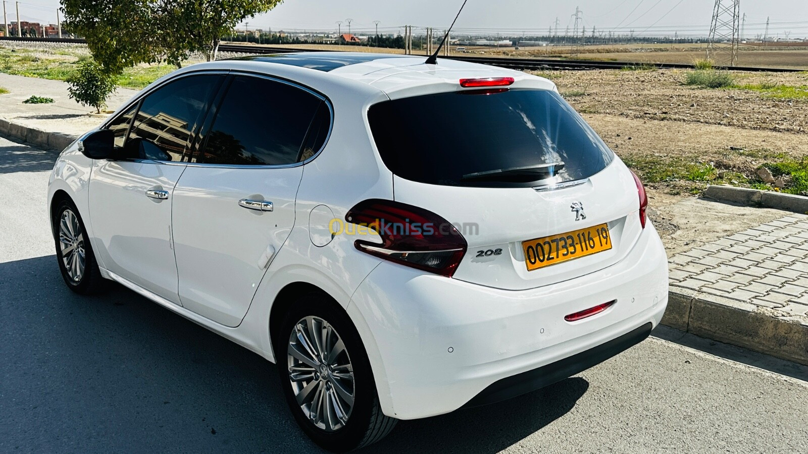 Peugeot 208 2016 Allure Facelift