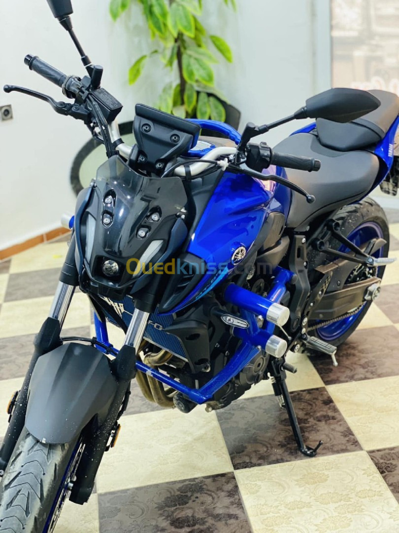 Yamaha MT 07 2023