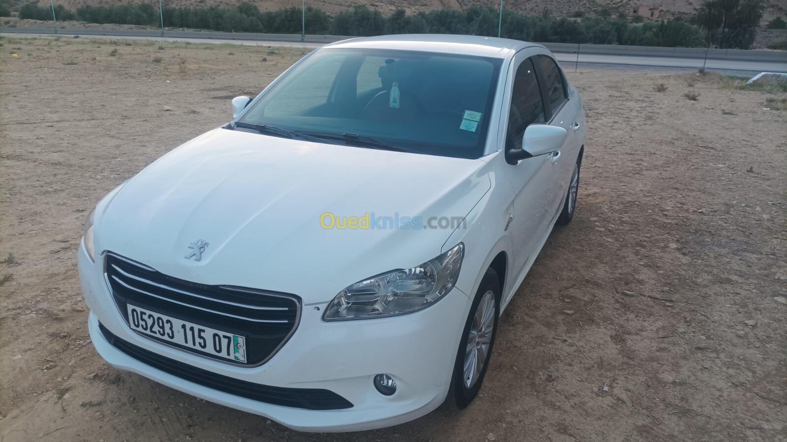 Peugeot 301 2015 Allure