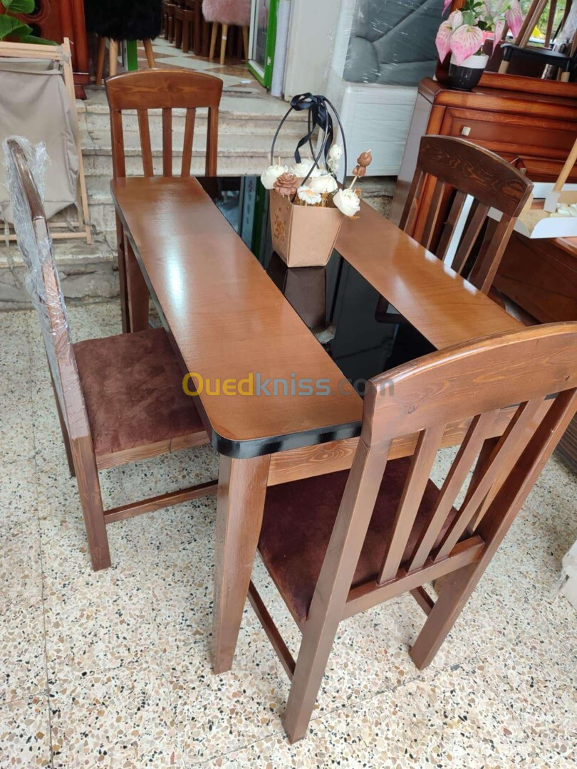 Table cuisine et salle a manger 4 et 6 chaises bois rouge premier choix 