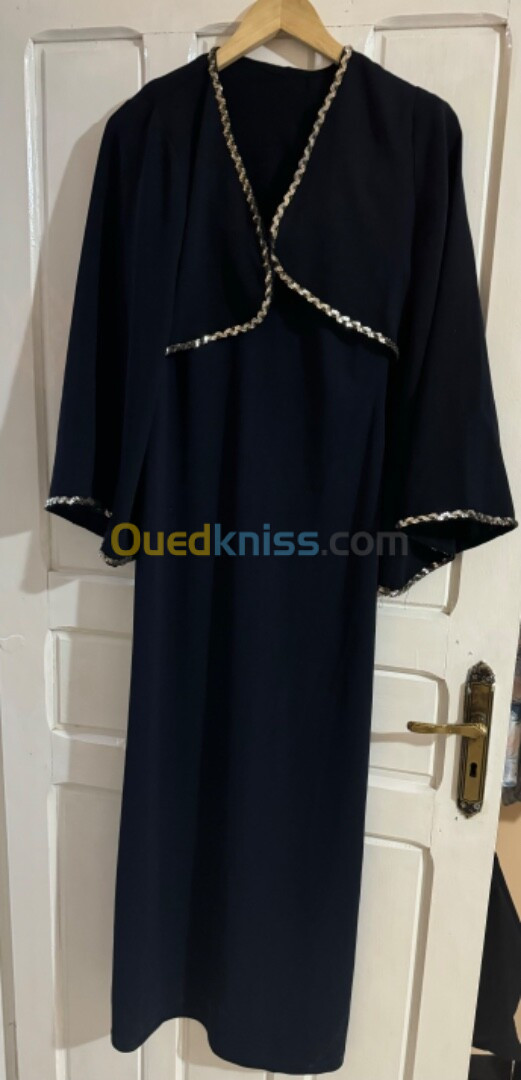 Robe de cocktail/ soirée bleu nuit taille 38