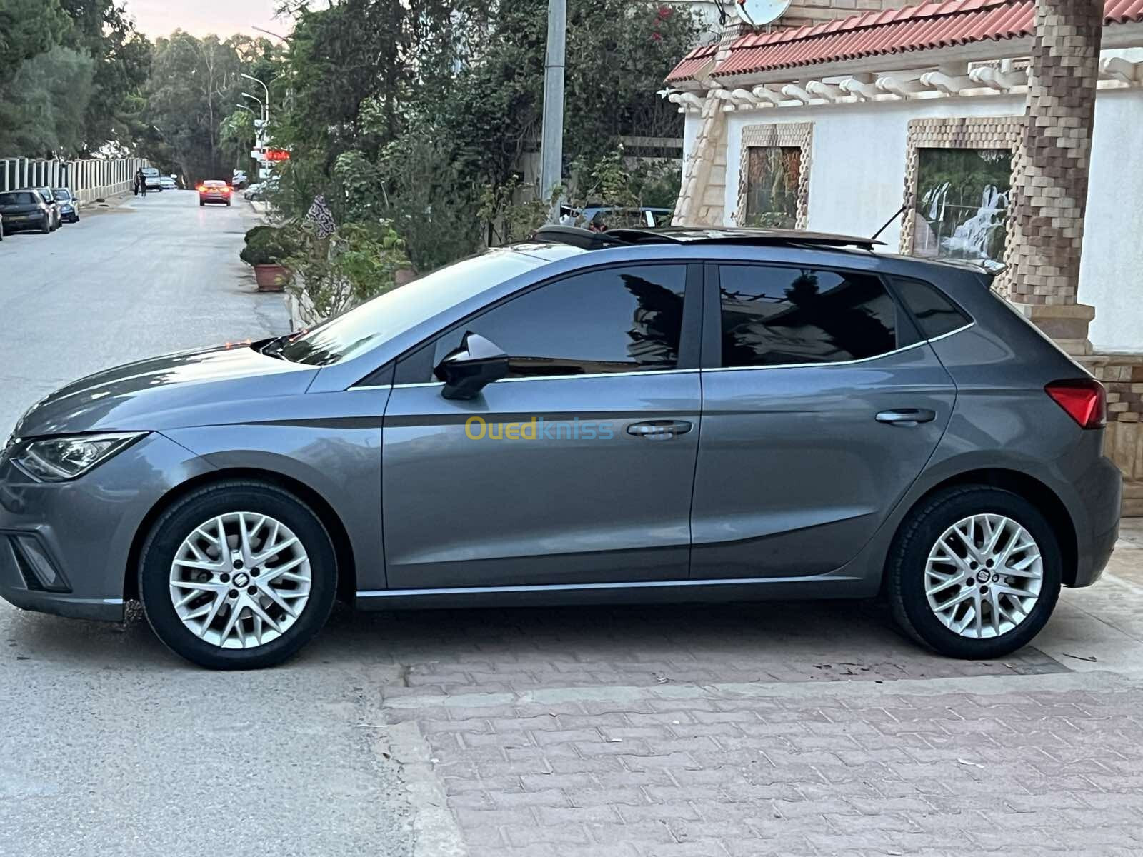 Seat Ibiza 2018 لهاي بلوس