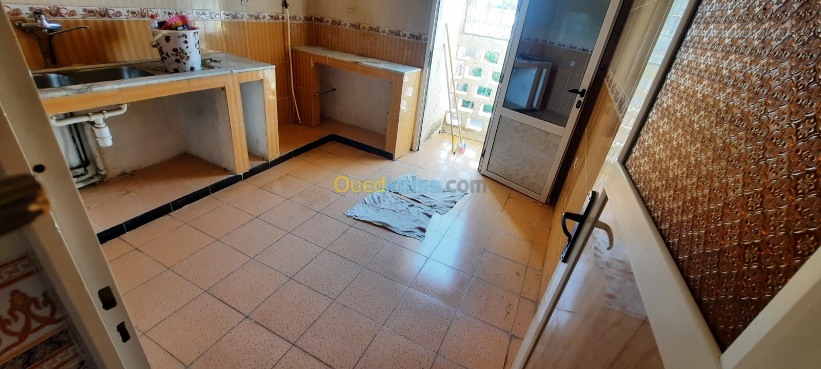 Location Appartement F3 Ouargla Hassi messaoud