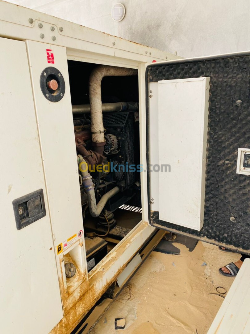 GROUPE PERKINS 112 KVA   مولد كهرباء 112 KVA