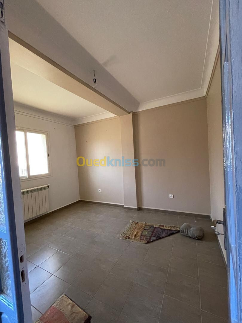 Location Appartement F4 Alger Souidania