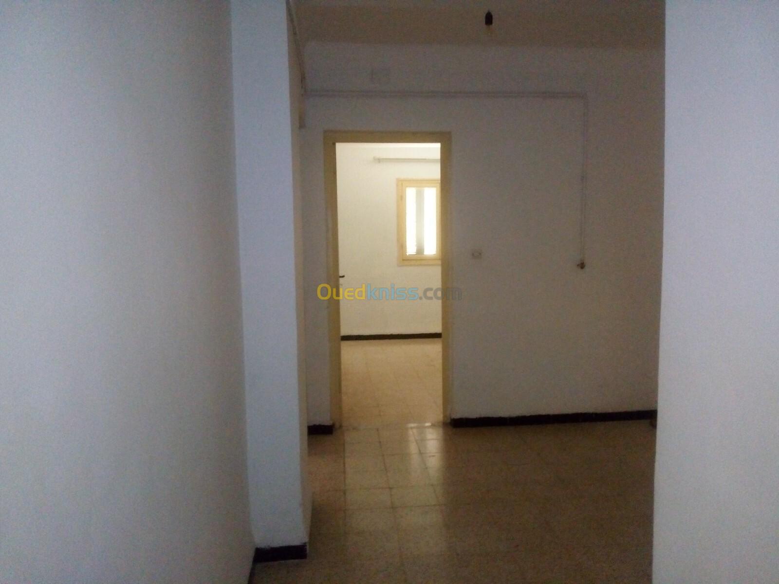 Location Appartement F3 Alger Souidania