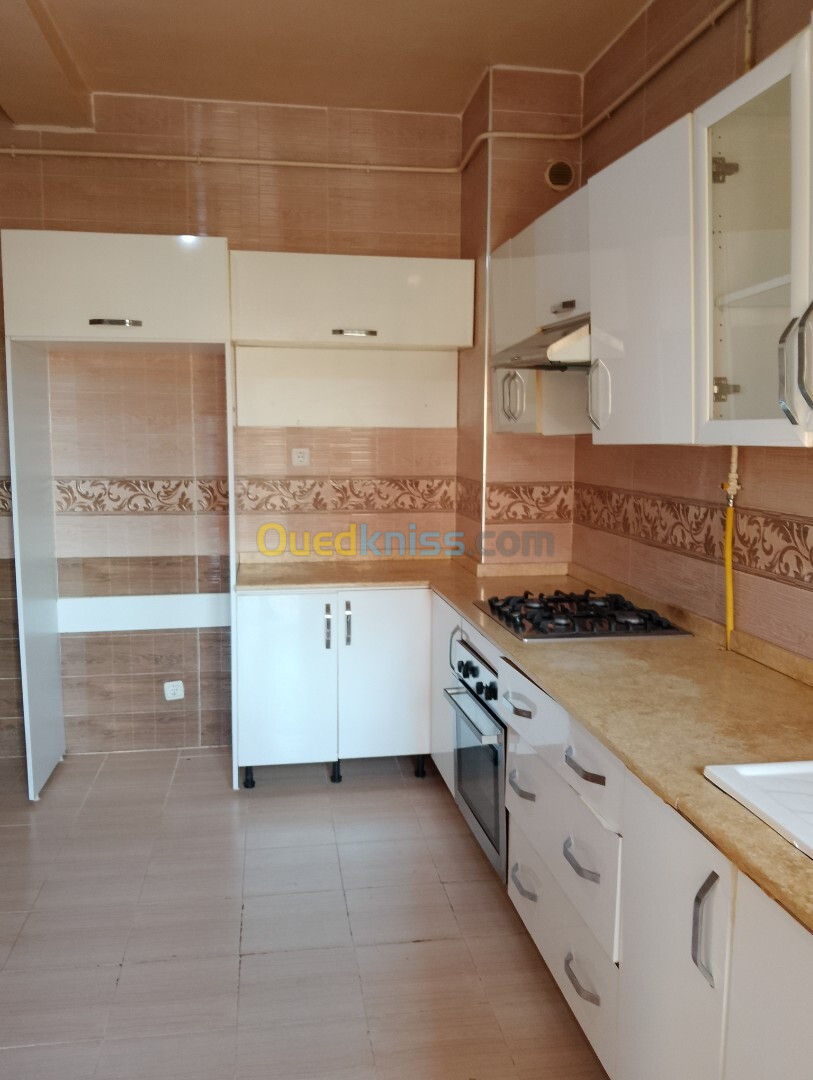 Location Appartement F4 Alger Mahelma