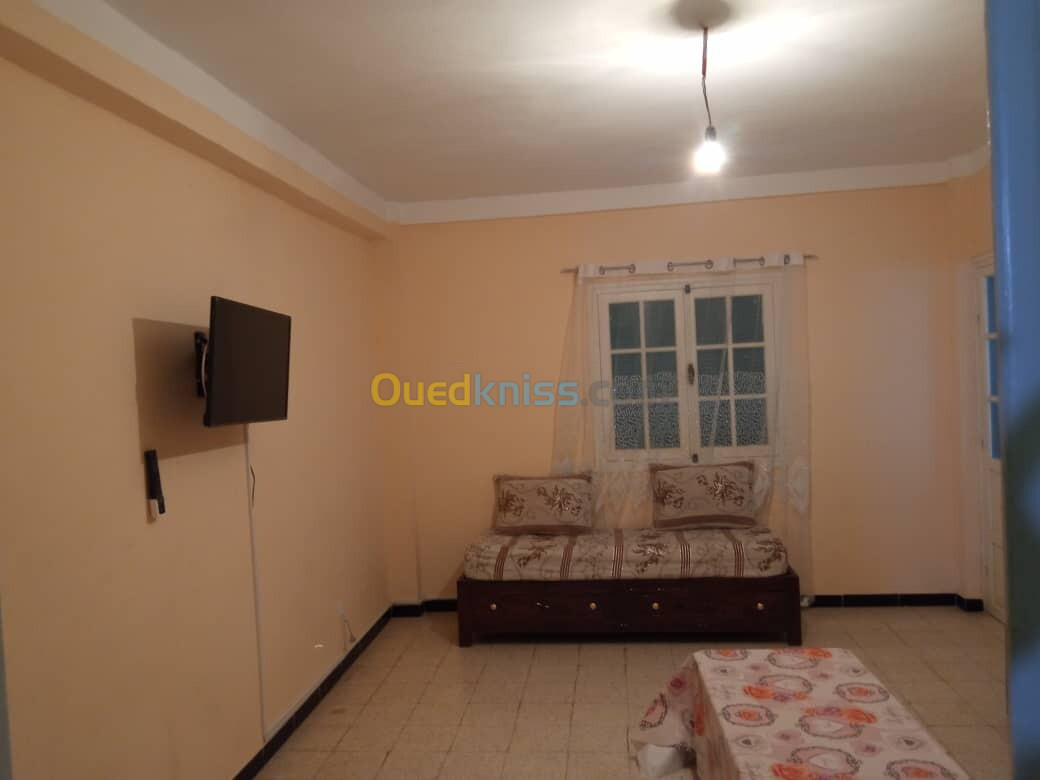 Location vacances Appartement F3 Alger Bab ezzouar